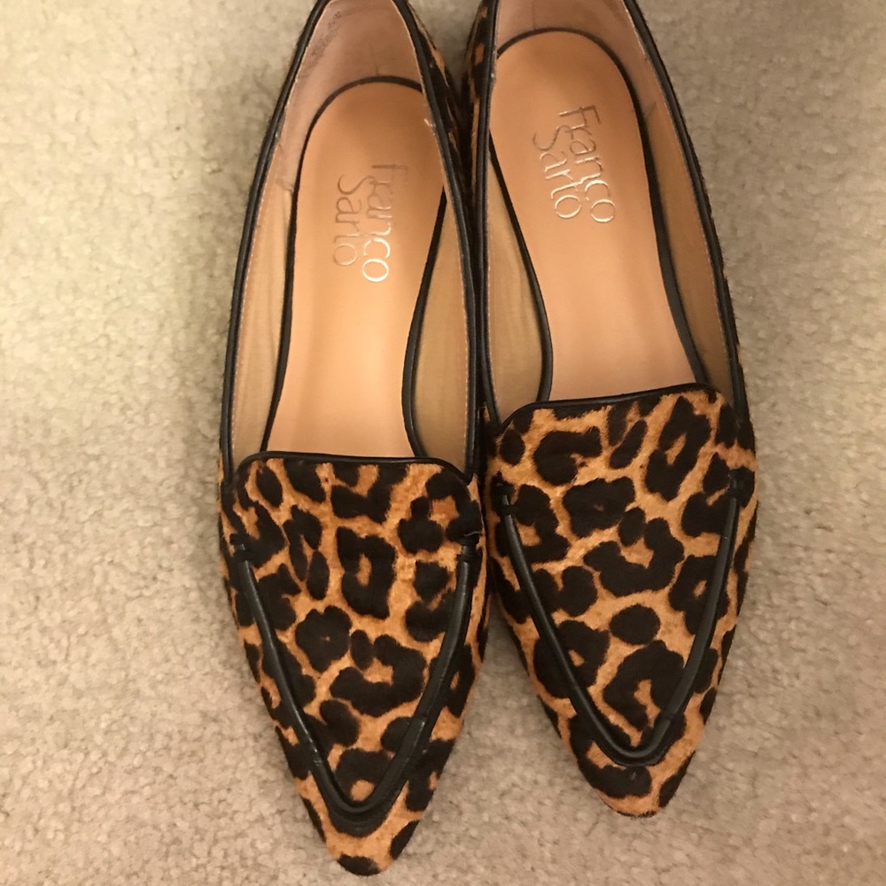 Leopard print, calf hair loafers with pointed toe